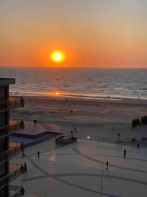 Parnassia apartment with sea view , 2 bedroom - Ferienwohnung De Panne