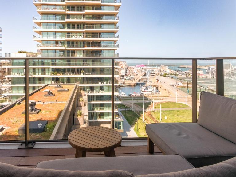Sky Tower II - 7th floor - Sea view - B&B Ostenda