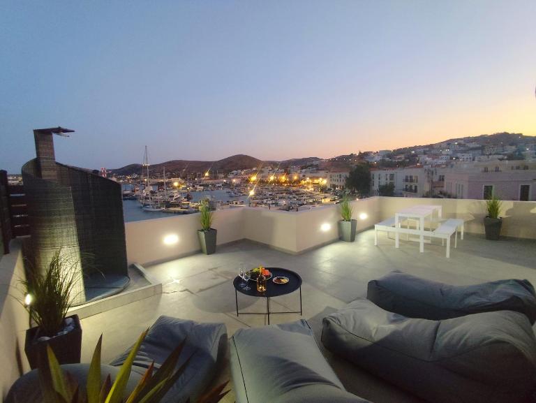 Karnayio Rooms - Panorama - B&B Ermoúpolis