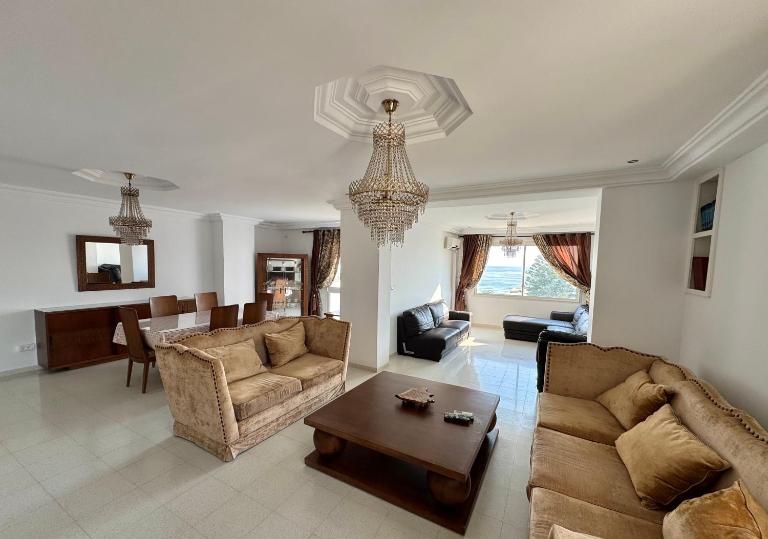 Panoramic Seafront 350sqm Flat - B&B Hammam Sousse