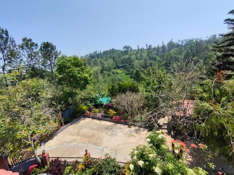 Silver Spruce 2BHK Entire Floor Kotagiri - B&B Kotagiri