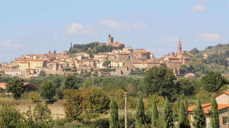 Agriturismo Borgo Santa Lucia, Entire property - B&B Castiglion Fiorentino
