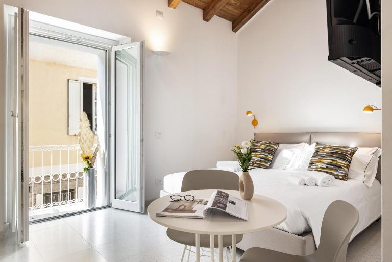 Anita Rooms - B&B Olbia