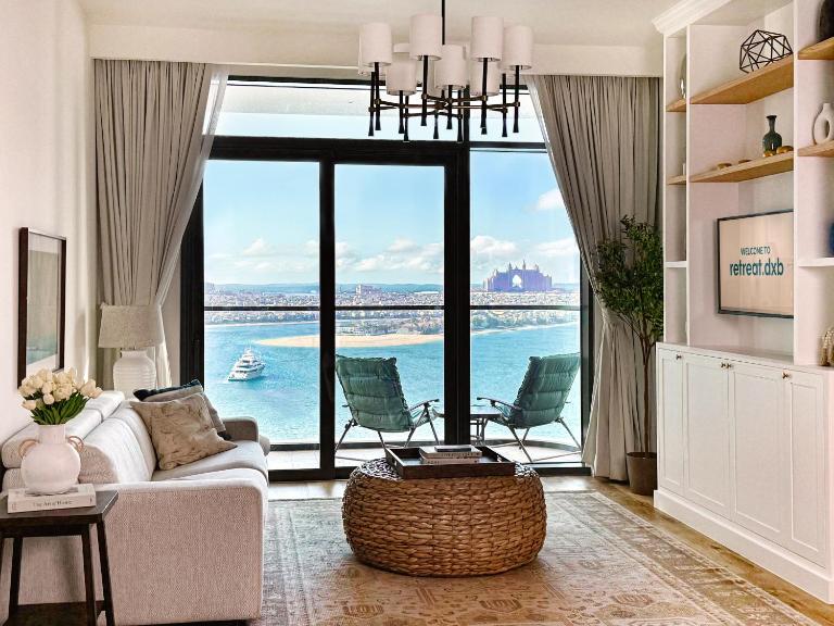 Atlantis View 1BR with Beachfront Access and Balcony - B&B Dubai