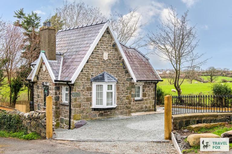 Katie's Cottage & Hot Tub - Snowdon 20mins drive - B&B Caernarfon