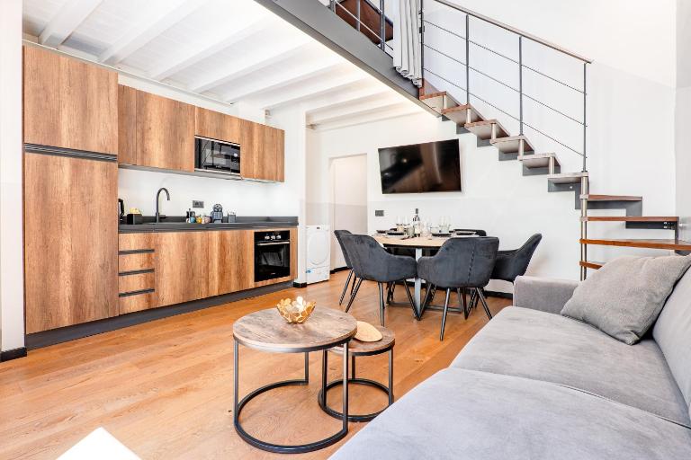 Grande Apt 10 ospiti, Wi-Fi, Centro, Promo Inverno - B&B Firenze