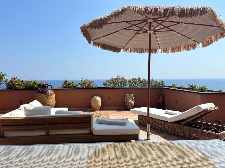Casa Della Baia With a beautiful view - B&B Varazze