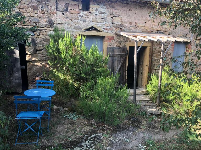 Maisonnette indépendante proche Cluny - Chambres d'hôtes La Vineuse