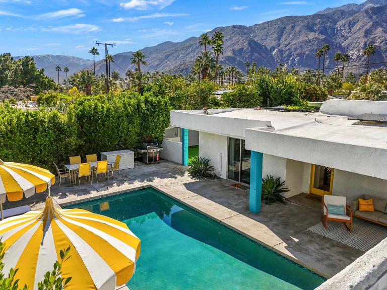 The Ricardo! Mid-Century Villa with Saltwater Pool - Chambres d'hôtes Palm Springs