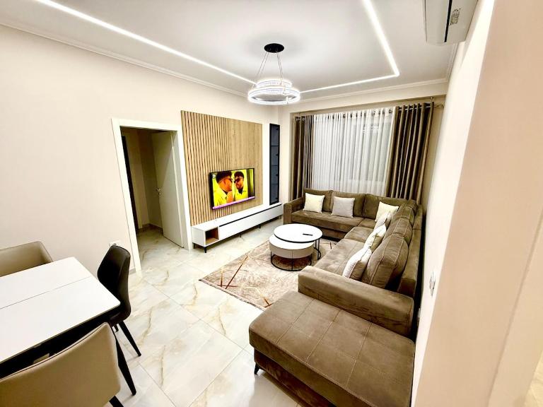 Tirana Modern Stay - B&B Tirana