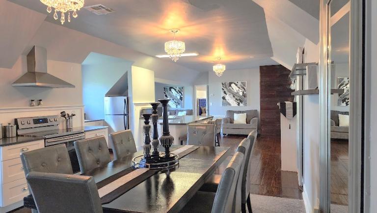 Walker Mansion on St Charles Ave - Unit 6 - Ferienwohnung New Orleans