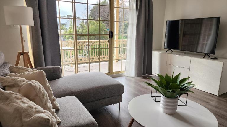 Contemporary 2BR Apt in Kingston - Chambres d'hôtes Kingston