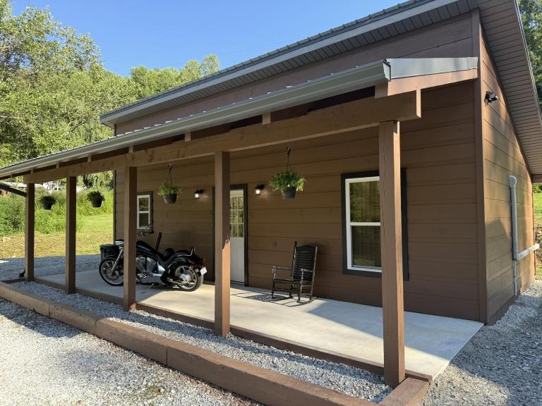 Cozy Dragon's Nest Cabin Retreat - B&B Robbinsville