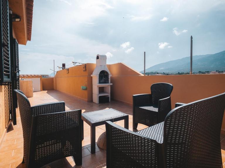Casa vico roma Rosanto - B&B Orosei