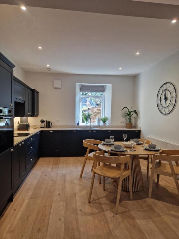 City Residence Free Parking - Ferienwohnung Stirling