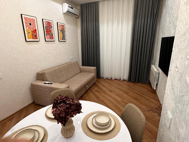 Flower residence in city center - Ferienwohnung Baku