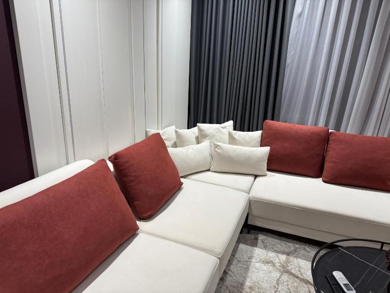 EB Lake View Apt - B&B Tirana