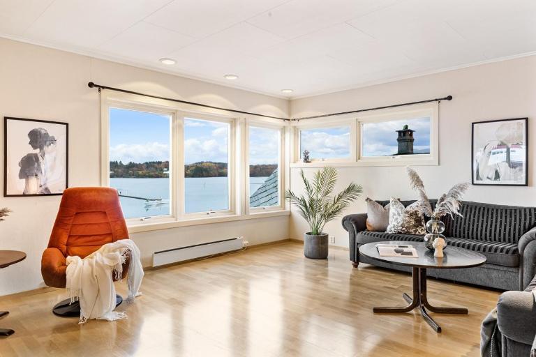 Fjordside Escape - Spacious apartment with amazing views - B&B Tysnes