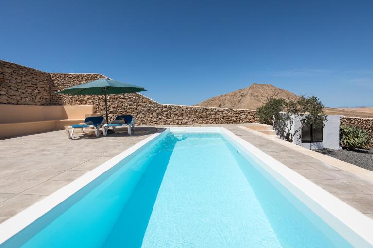 Casa Marisa with Heated Pool & Garden - B&B Tindaya