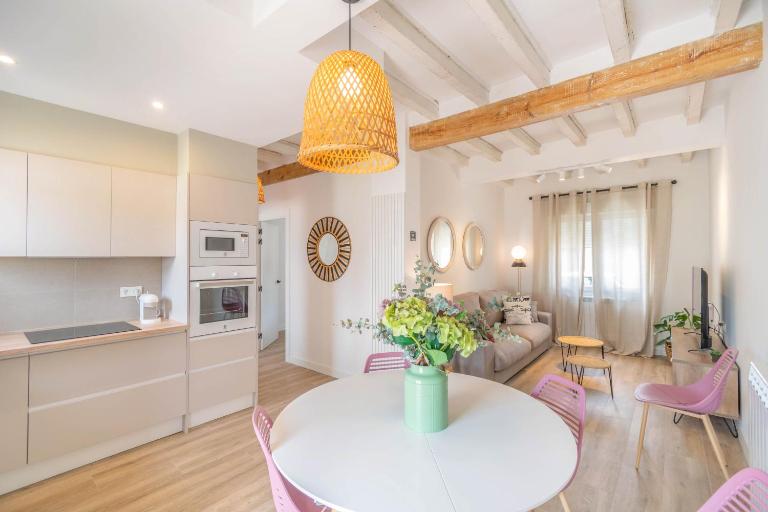 Acogedora casa para familias a 15 min de Bardenas - B&B Fustiñana