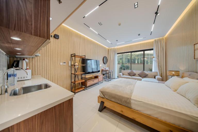 Luxurious studio apartment with private garden - B&B Sharja