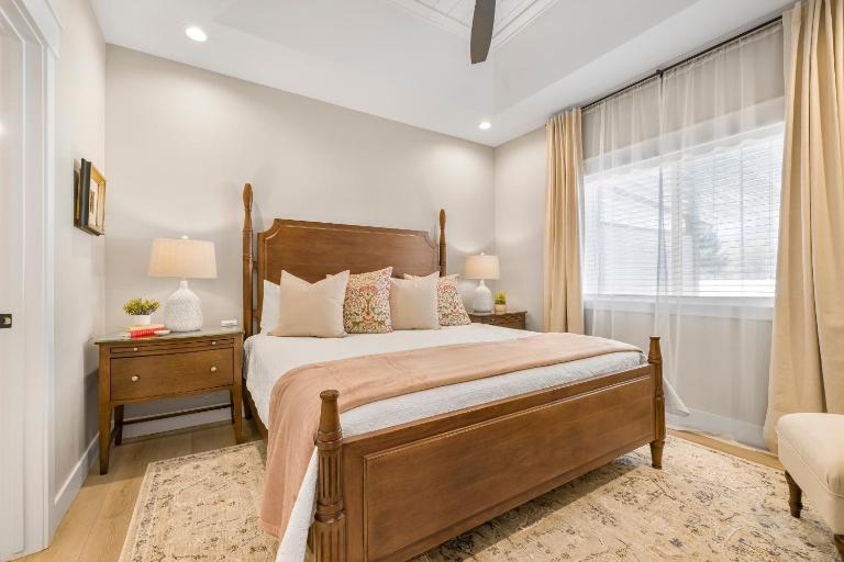Falls & Fields-Stylish Stay in the Heart of Idaho Falls - B&B Idaho Falls