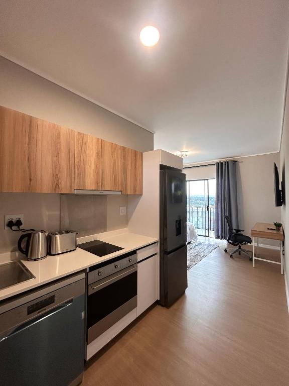 Yang Suite B - Modern Studio Apartment - B&B Johannesburg