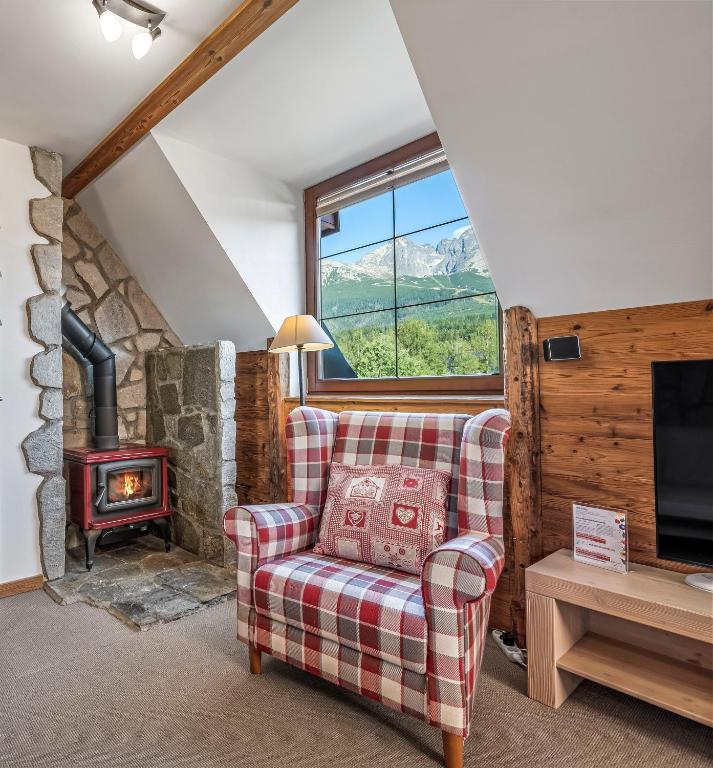 Deluxe Apartment with Mountain View in Hotel Kukucka - Ferienwohnung Tatranska Lomnica