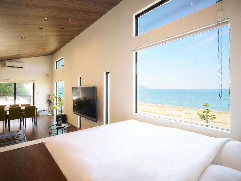 T.Square - B&B Akashi