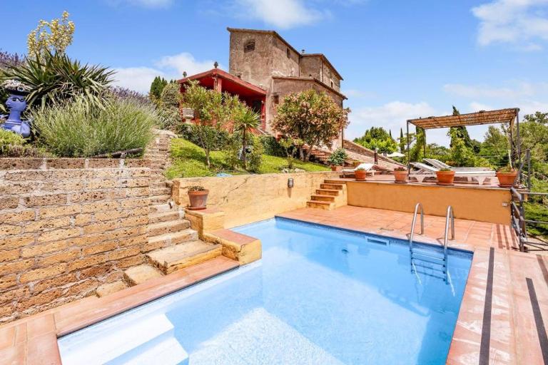 Torre Del Melograno With Heated Pool - B&B Lubriano
