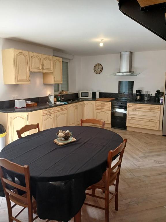 Maison de charme - Bed and Breakfast Saint-Symphorien-des-Monts