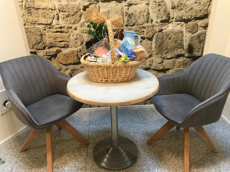 FeWo MainTime Honeymoon mit Frühstückskorb - B&B Ochsenfurt