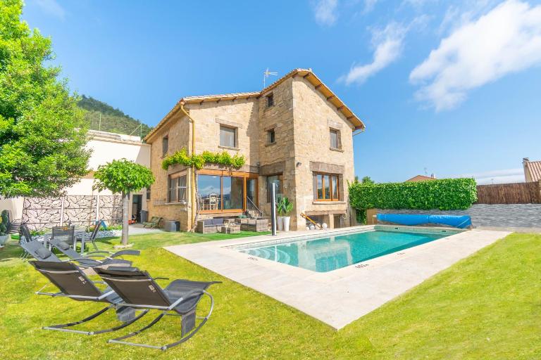 Espectacular casa rural con piscina y barbacoa - B&B Añorbe