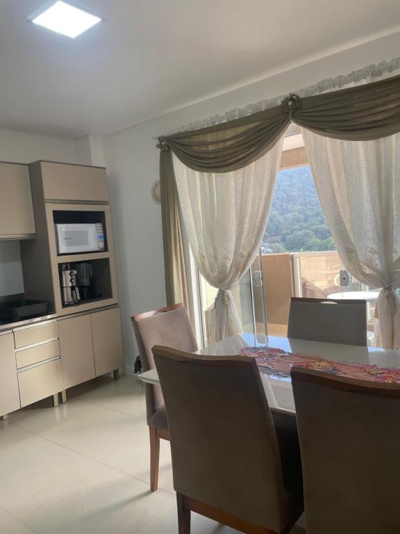 Apartamento à 370m do mar - B&B Itapema