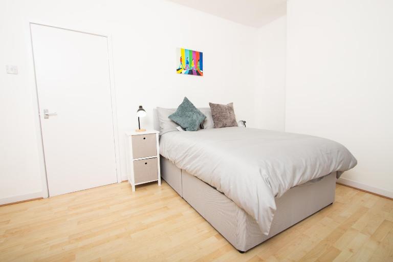 Cosy 2BR Flat Near Anfield & Goodison, Liverpool - Bed and Breakfast Liverpool