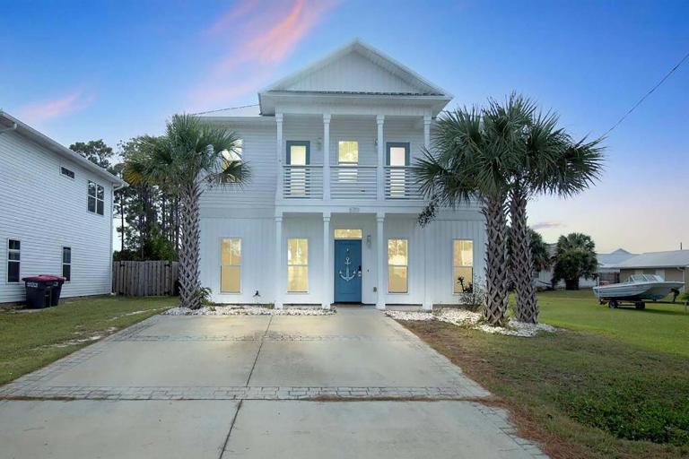 Sunny Daze by Emerald Coast Retreats - Bed and Breakfast Panama City Beach