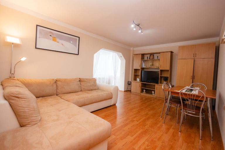 IZZY Apartament - B&B Făgăraș