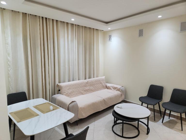 Suite Veranda 1G - Ferienwohnung Douala