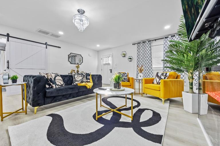 Royal Palm Urban Suites - Close to Downtown ATL - Ferienwohnung Atlanta