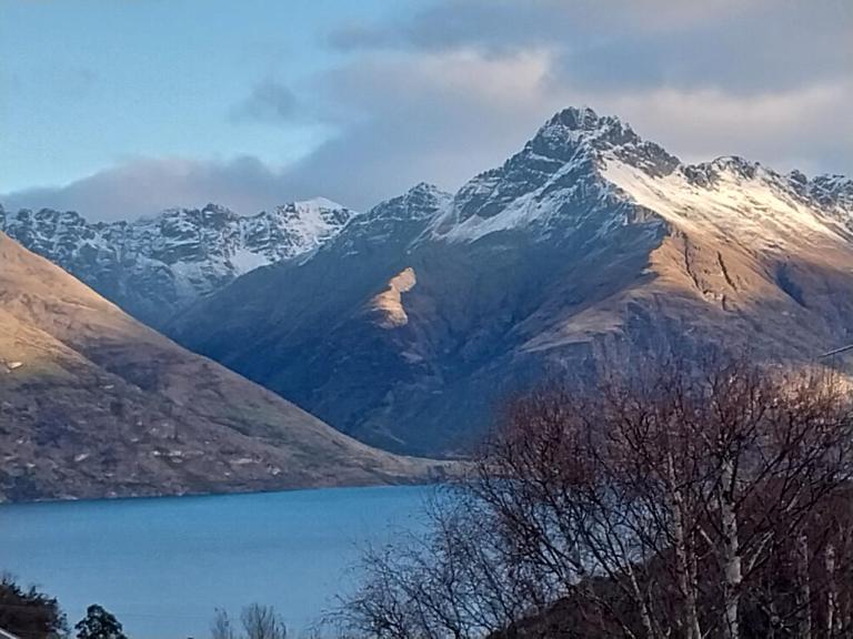 Alpine Nest - Bed and Breakfast Queenstown