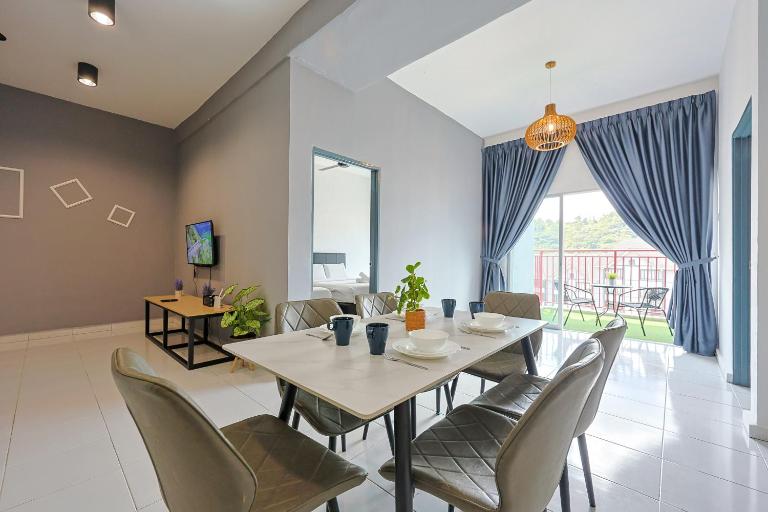 Chill & Bloom Brinchang Cameron Highlands Clover Home M-02 - B&B Brinchang