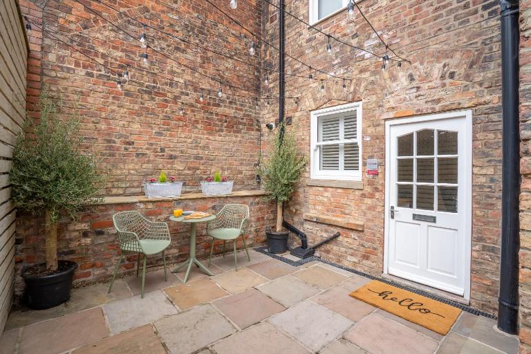 The Garden Courtyard - B&B York