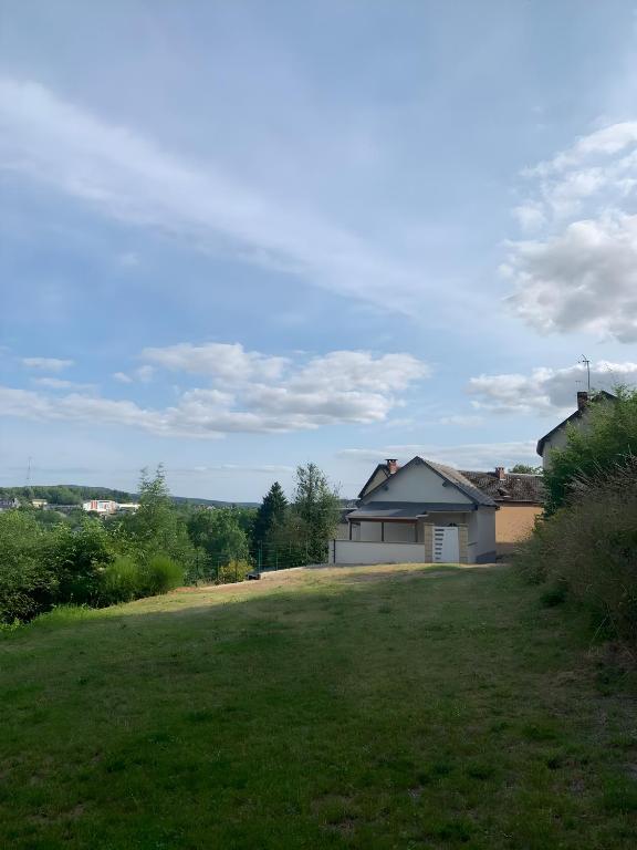 Maison calme & paisible avec vue - B&B Château-Chinon(Ville)