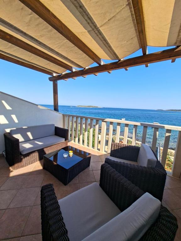 Apartman NoTi - Ferienwohnung Milna