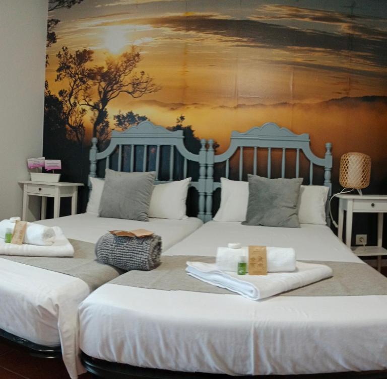 Hostal Urries Restaurante - B&B Urriés