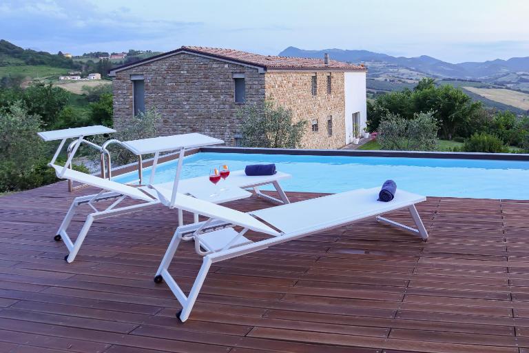 Tenuta Silente Loft con idromassaggio privato - Chambres d'hôtes Poggio San Marcello