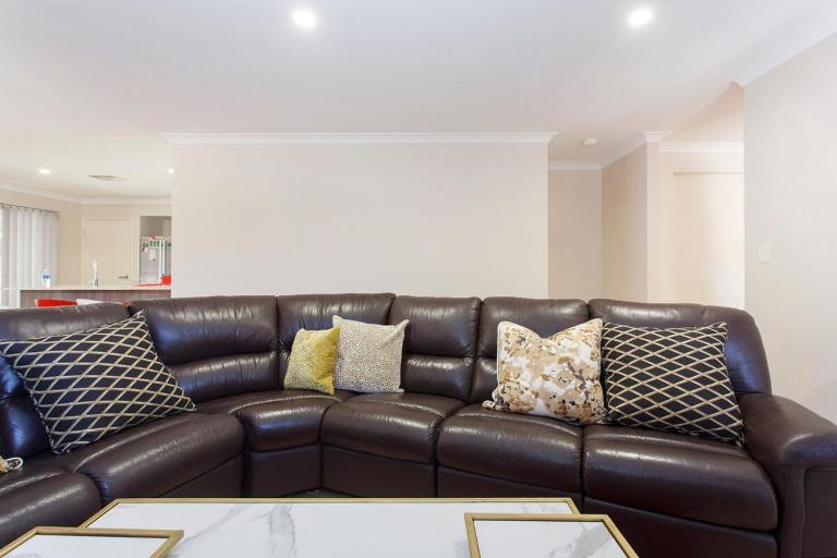 Luxurious Family Home - B&B Perth