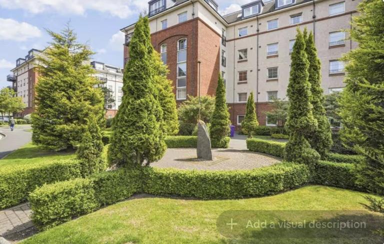 Stunning 3Bed with Balcony and Free Parking - B&B Edimburgo