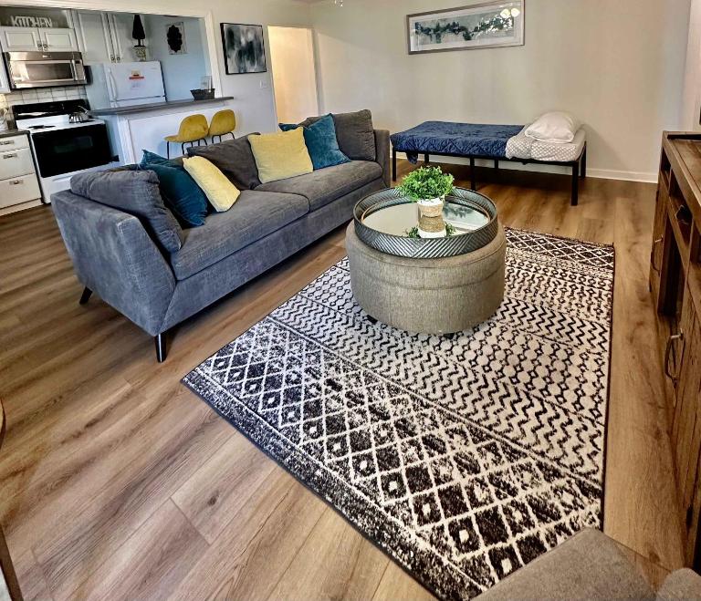 1BR 7-O - Cozy Downtown Atlanta Condo - B&B Atlanta