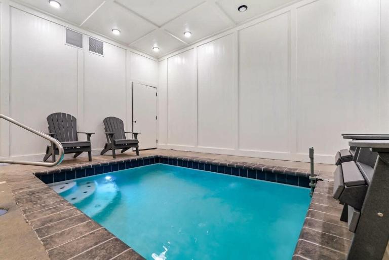 Peaceful Getaway Luxe Cabin w Private Pool - Ferienwohnung Sevierville